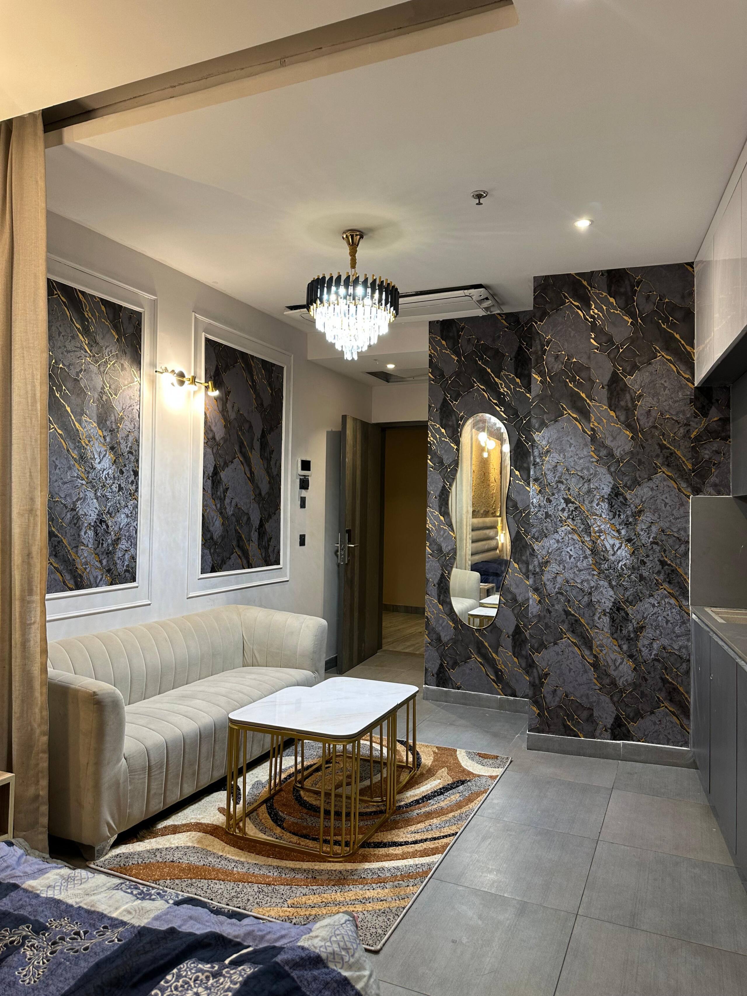Luxurious Studio 37 FL Halfday Stay Supernova - Tap to explore photos