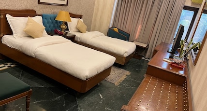 HOTEL KWALITY REGENCY Room Type - Twin Bed Room HOTEL KWALITY REGENCY Room Type - Twin Bed Room