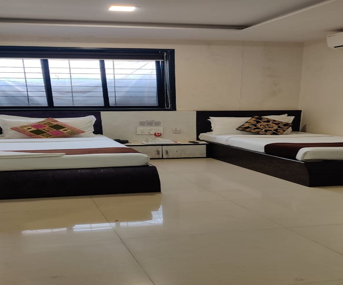 Alan Hotel, Mumbai - Tap to explore photos