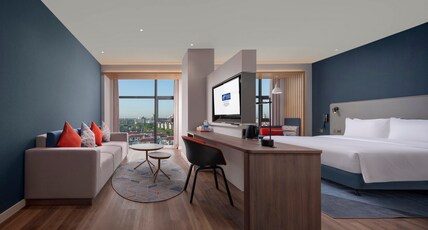 Holiday Inn Express SHANGHAI QINGPU MODULI Room Type - 1 King Suite