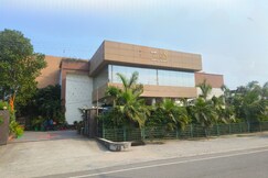 JAANKI FARMS & RESORTS