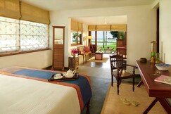 ama Stays & Trails | Pathiramanal Villa, Alappuzha