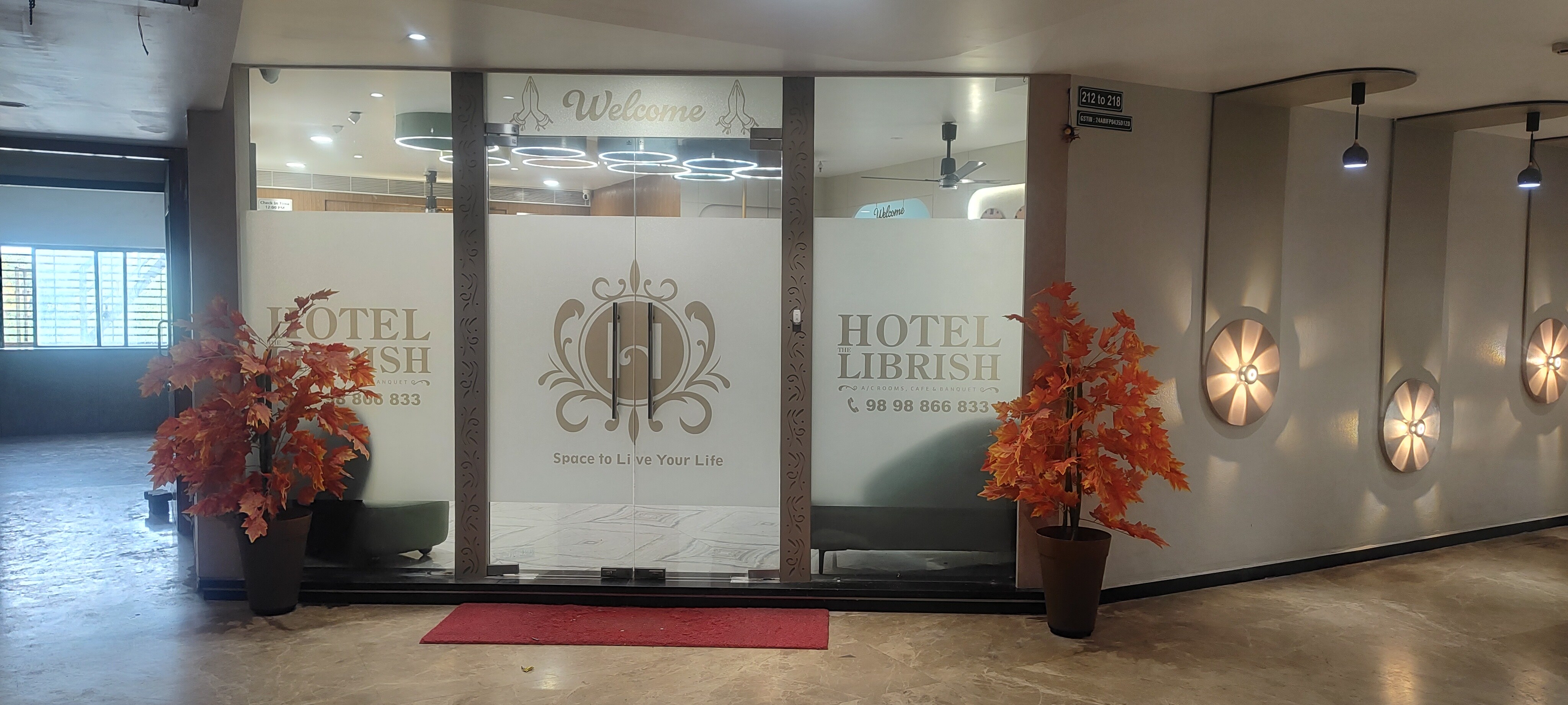 Hotel The Librish - Tap to explore photos