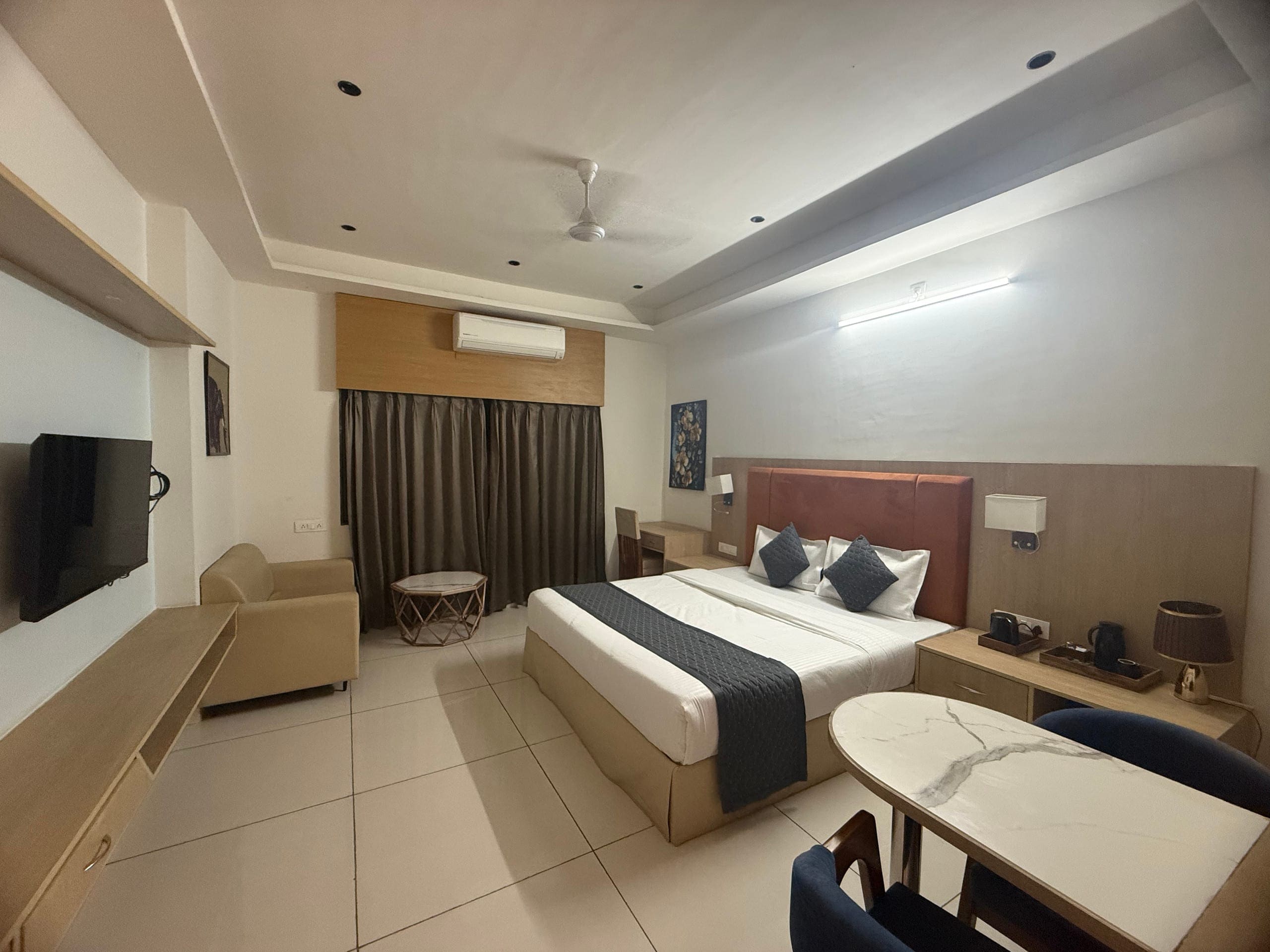 Urban Suites |Studio Apartment at Urban Square Mall - Tap to explore photos