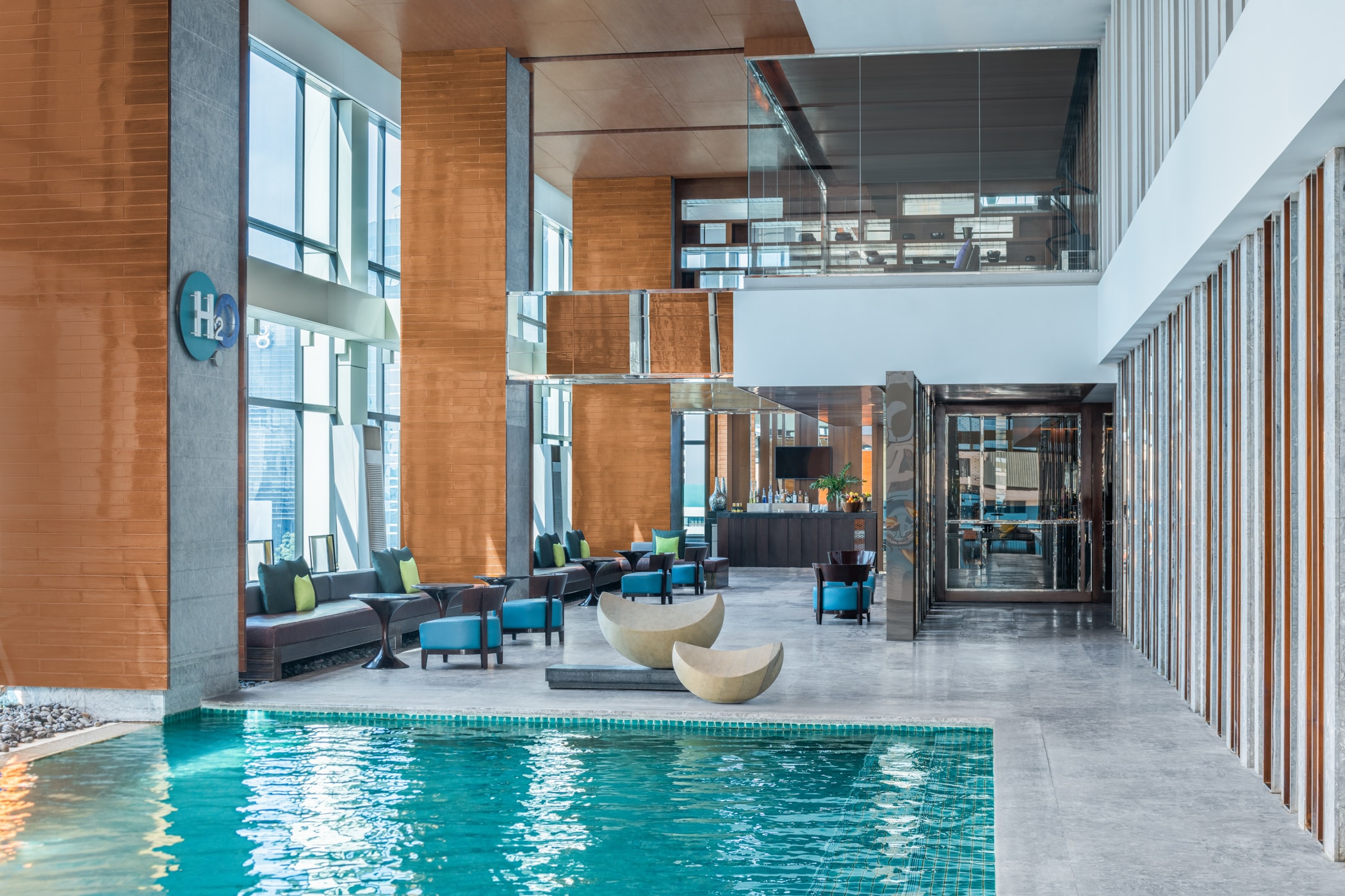 Renaissance Bangkok Ratchaprasong Hotel - Tap to explore photos