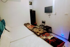 Shree Ramsharnam stay