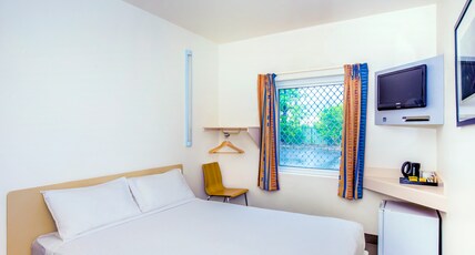 Coffs Harbour Budget Stay Room Type - Standard Queen Room