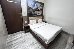 FabHotel Jinesh