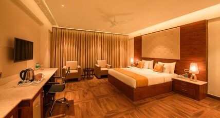 White Lotus Hotel Room Type - Deluxe king Room