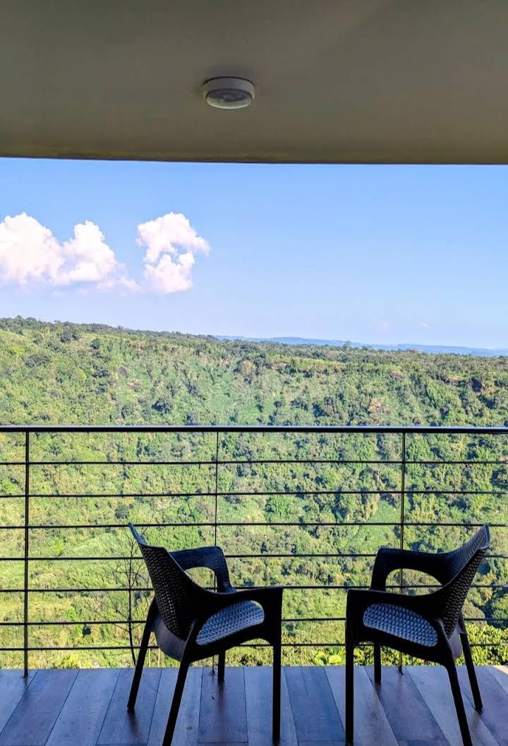 The Valley View Retreat Near Dawki - Tap to explore photos