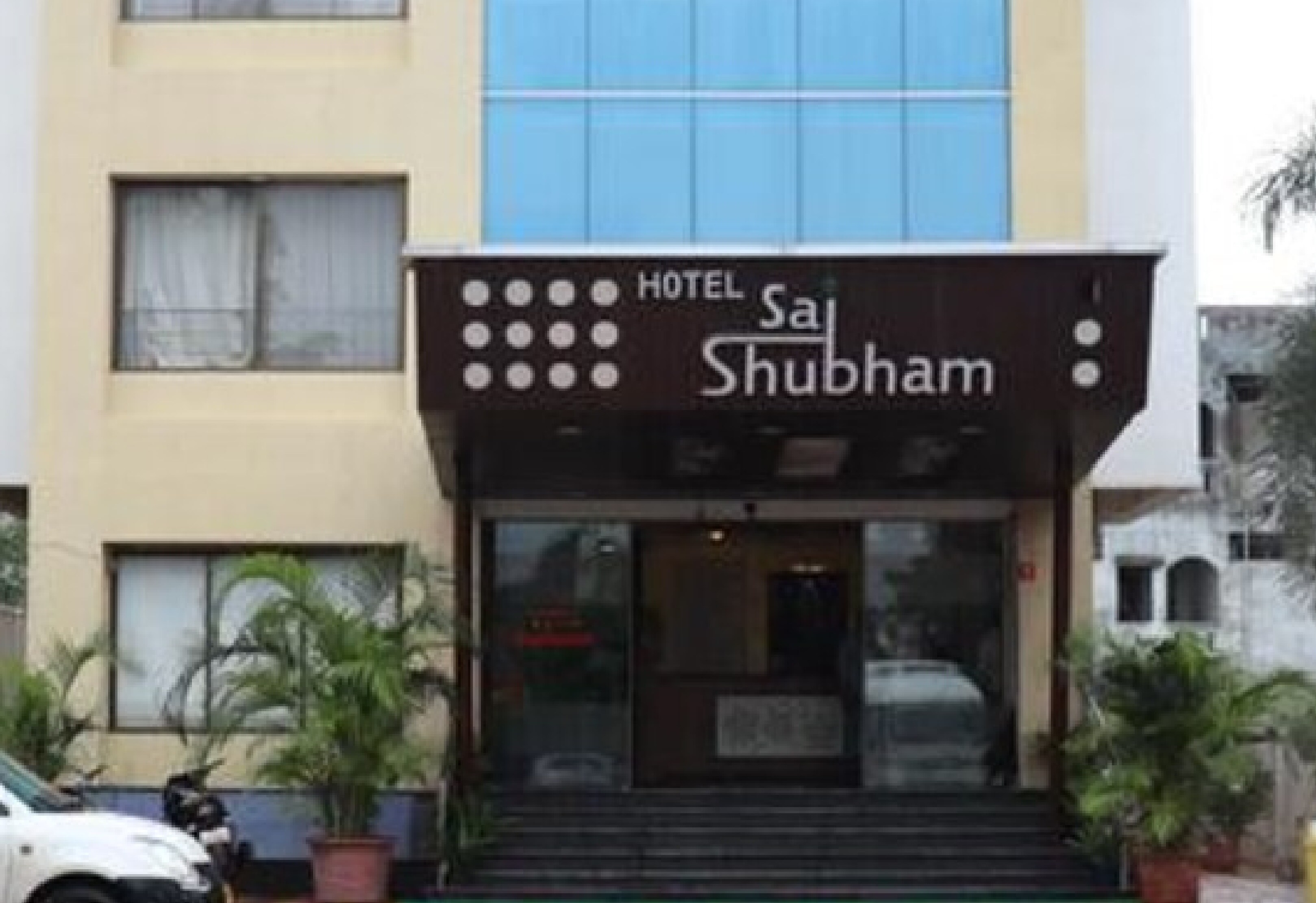 HOTEL SAI SHUBHAM (Near Nala Road) - Tap to explore photos