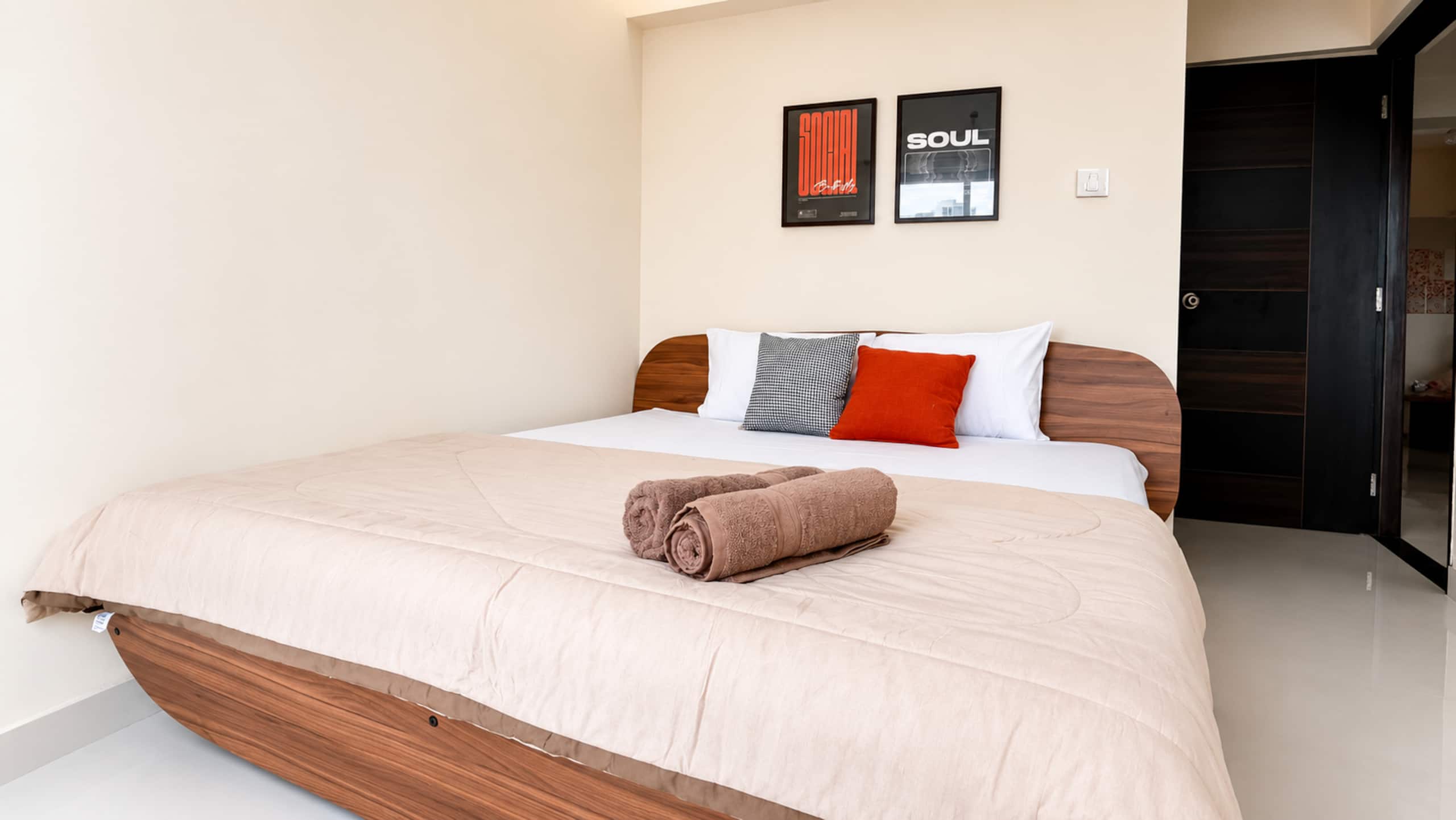 Bold Retro 3 BHK in BKC - Tap to explore photos