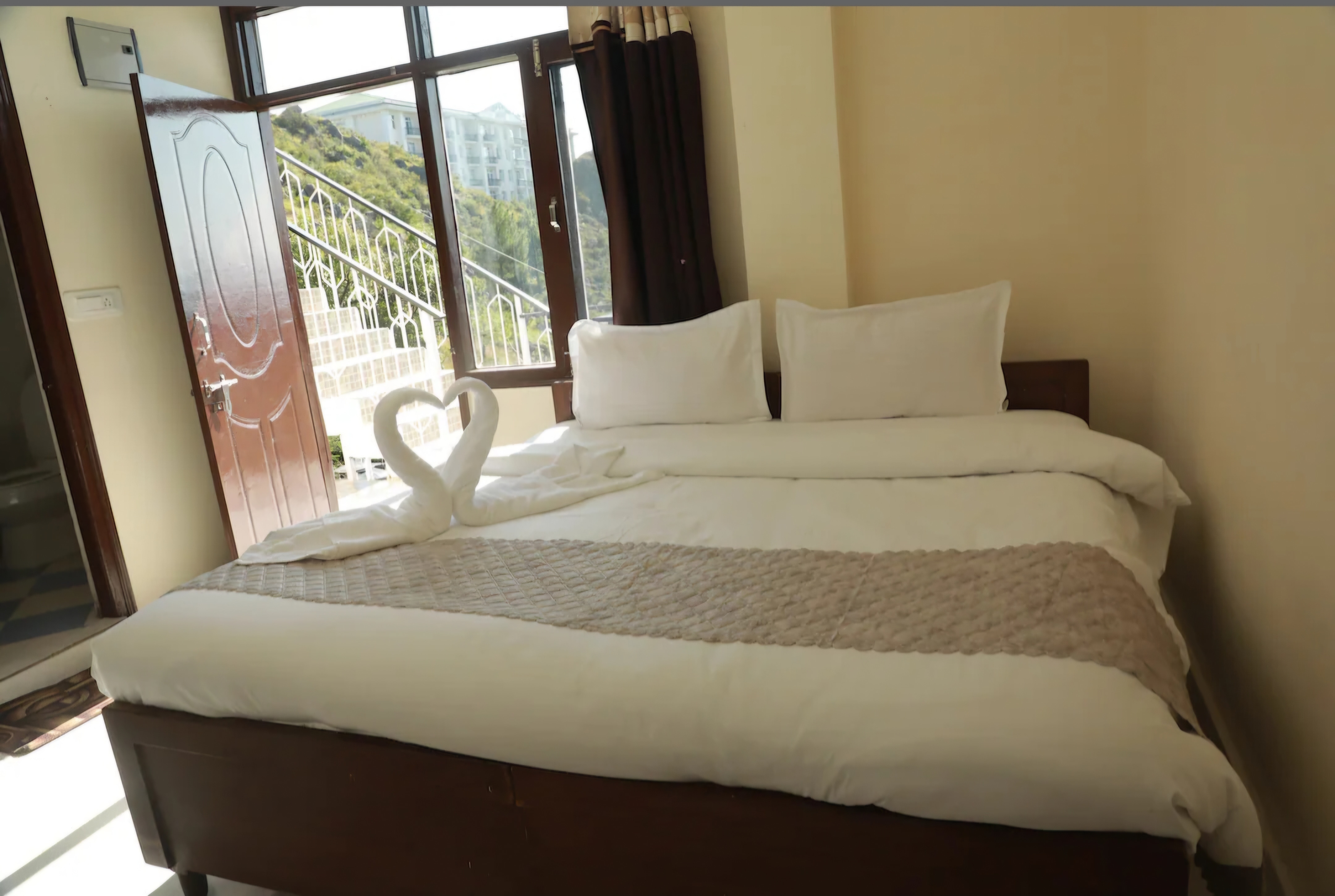 Shimla valley view - Tap to explore photos