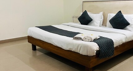Hotel The Lotus Inn Room Type - Super Deluxe