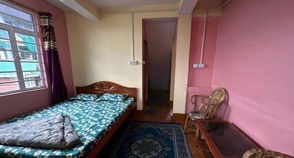 Mountain paradise homestay batashia loop Room Type - Family Room