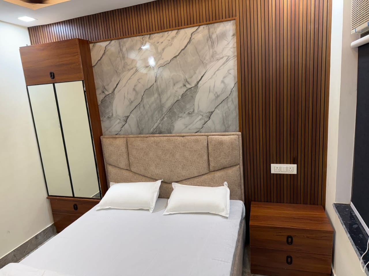 Hotel Shri Naresh - Tap to explore photos