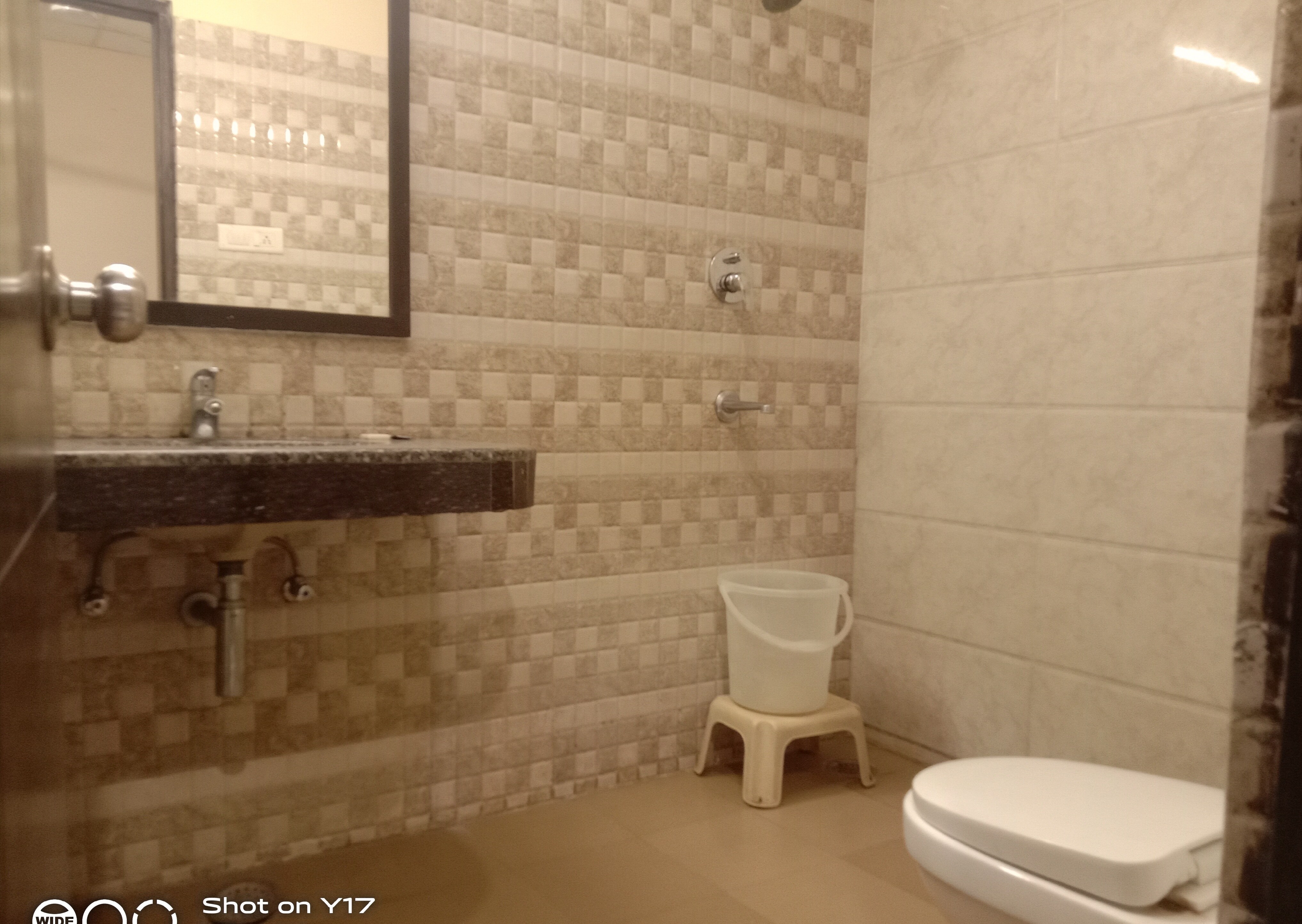 THE MANSION - Tap to explore photos