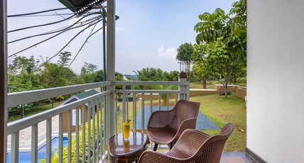 Johns village Room Type - Double room with Pool view