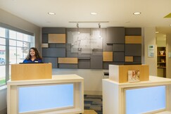Holiday Inn Express BLOOMSBURG