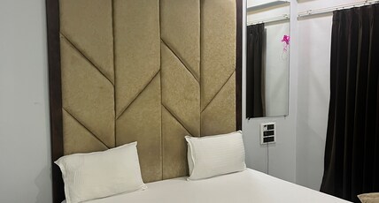 New City Light Hotel Room Type - Delux Room With Bath Tub
