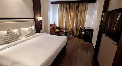 Hotel Regalia Room Type - KING SUPERIOR