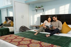 Spacious Private 1BHK near Railway Station, Free Parking