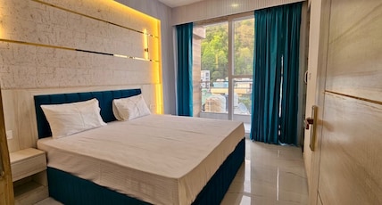 Yogvan Luxury 1BHK Apartments @Tapovan Room Type - Entire Sunrise Hill View Condo
