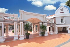 Village Hotel Albert Court by Far East Hospitality