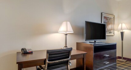 Best Western Plus Rockwall Inn & Suites Room Type - 1 King Bed, Non-Smoking, Microwave And Refrigerator, Flat Tv, High Speed Internet Access, Full Break Best Western Plus Rockwall Inn & Suites Room Type - 1 King Bed, Non-Smoking, Microwave And Refrigerator, Flat Tv, High Speed Internet Access, Full Break