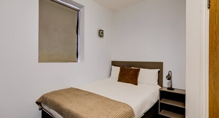 Belvilla Ilford Station Hotel, 4 min from Elizabeth line Room Type - Standard Double Room
