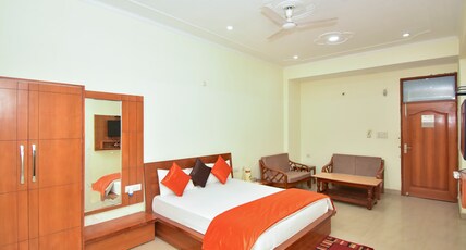 Hotel Vrindavan Garden Room Type - Super Deluxe Room
