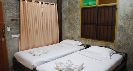 Collection O Baan Elephant Home Room Type - Private Twin room with shared washroom