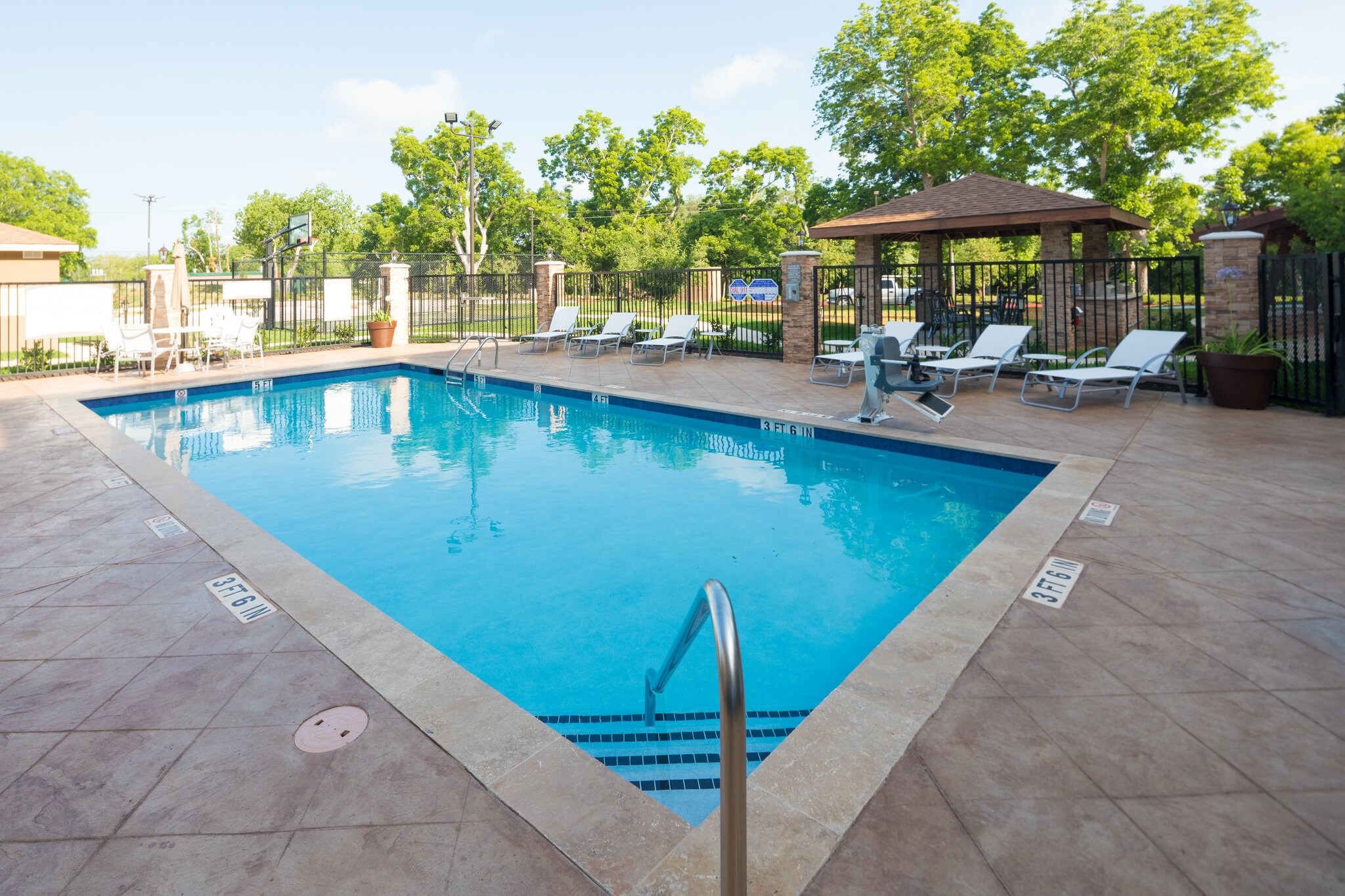 Staybridge Suites LAKE JACKSON, an IHG hotel - Tap to explore photos