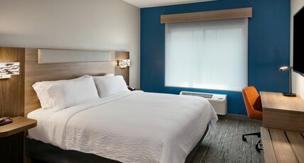 Holiday Inn Express Lewiston, an IHG Hotel Room Type - 1 King Standard