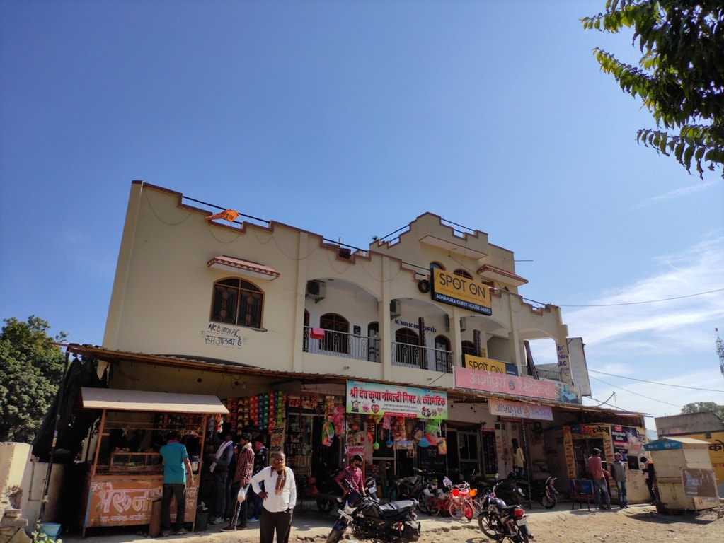 ASHAPURA GUEST HOUSE - Tap to explore photos