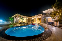 ELIVAAS Signature Vedaaz 4 BHK Farmhouse With Pvt Pool