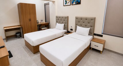 CHINTAMANI LODGING Room Type - DELUXE TWIN BED