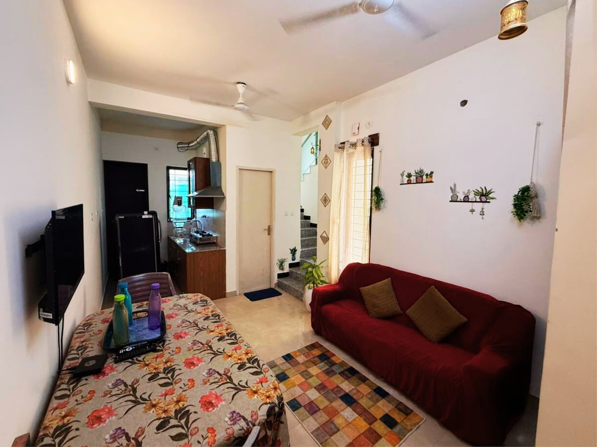 2BHK Private Villa with WiFi Parking - Tap to explore photos