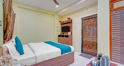 Hotel Pavitram Room Type - Deluxe