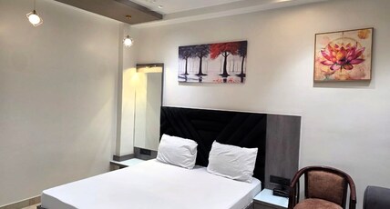 Hotel Grand City Orai Room Type - Deluxe Room AC