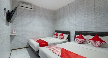 Collection O Bwalk Hotel Malang Room Type - Indonesia Suite Family