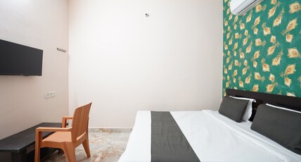 Relax with Ramayana in Ayodhya Room Type - Deluxe Room 2