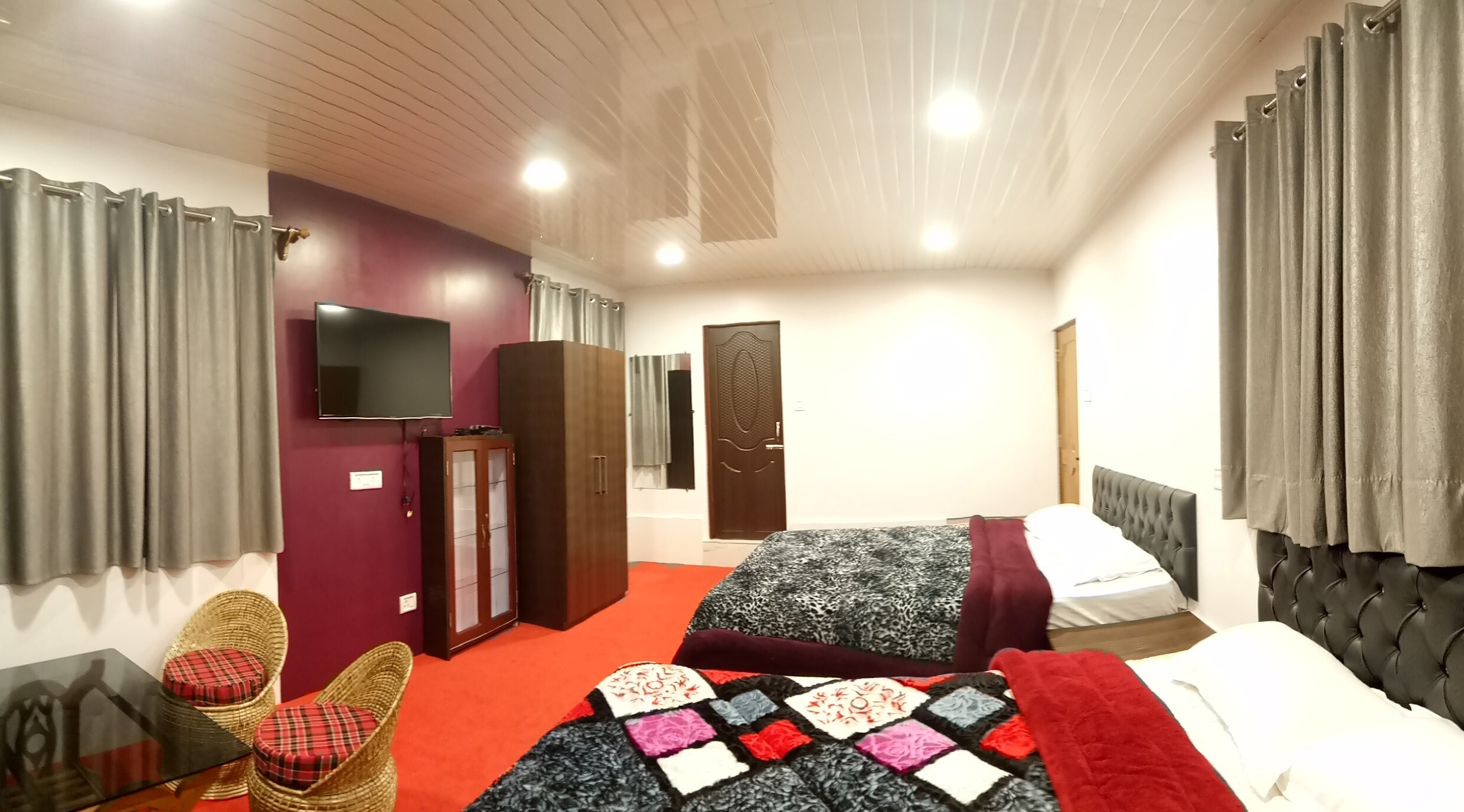 Fraternity Homestay | Rooms & Wi-Fi - Tap to explore photos
