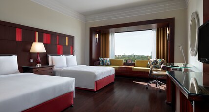 JW Marriott Bengaluru Room Type - Executive Twin with Bathtub