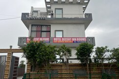Hotel Decent Inn