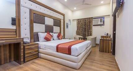 Rupam Hotel - Air Purified Comfort Room Type - Executive Room with Air Purifier and Free Wifi