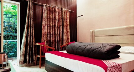 Zeiv Hermitage Resort Room Type - Deluxe Room (Non Ac) With  Porch Patio
