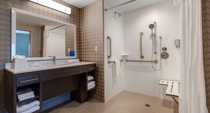 Home2 Suites by Hilton Allentown Bethlehem Airport Room Type - 1K MOB ACC RI SHOWER SUITE