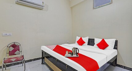 Hotel O by OYO Sunrise Inn Room Type - Classic