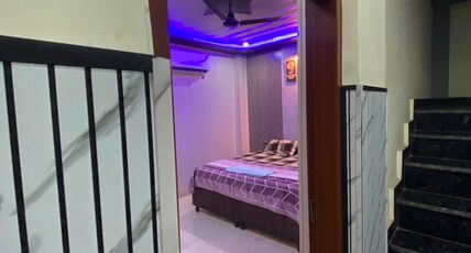 Samrat Hotel Room Type - Deluxe King Bed Room